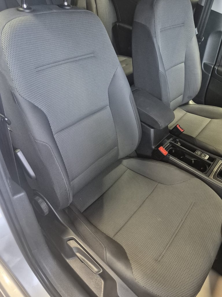 Volkswagen, GOLF, Hatchback, 2013, Manual, 1598 (cc), 5 doors