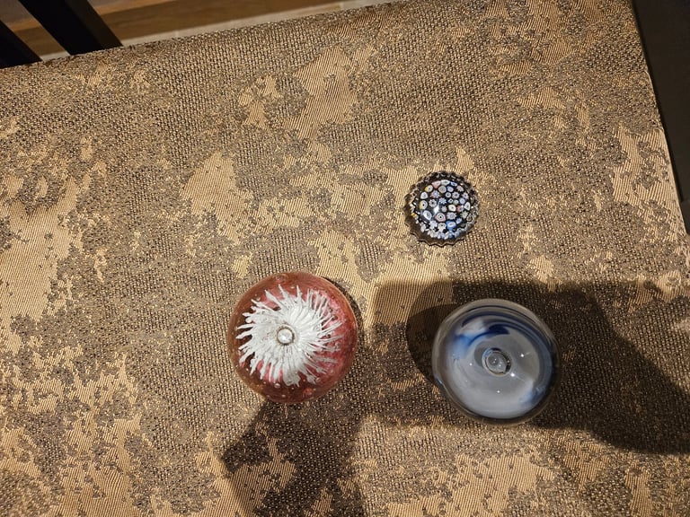 3x paperweights brand new made out of glass