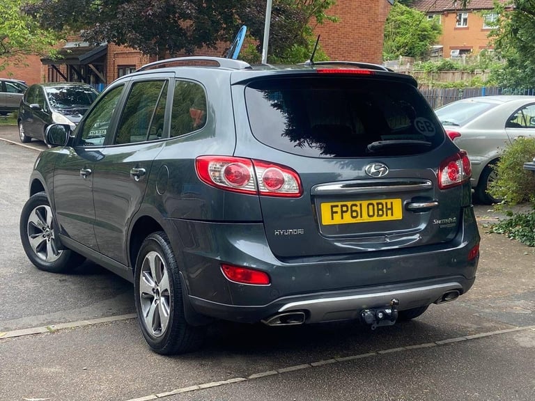 2011 Hyundai Santa Fe 2.2 CRDi Premium Auto 4WD Euro 5 5dr (5 seat) ESTATE Diesel Automatic
