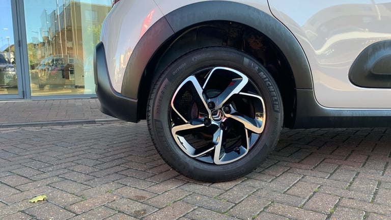 2021 Citroen C3 1.2 PureTech Saint James Hatchback 5dr Petrol Manual Euro 6 (s/s) (83 ps) Hatchba...