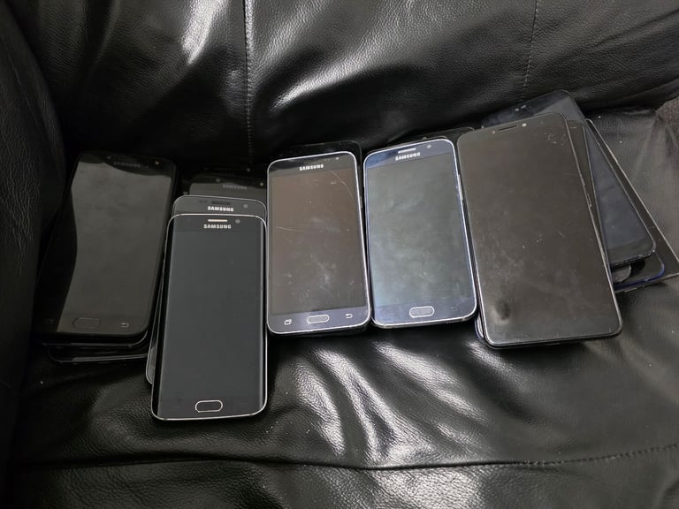 Job Lot of 23 Mobile Phones – Untested, Sold as Seen – Ideal for Spares or Repairs