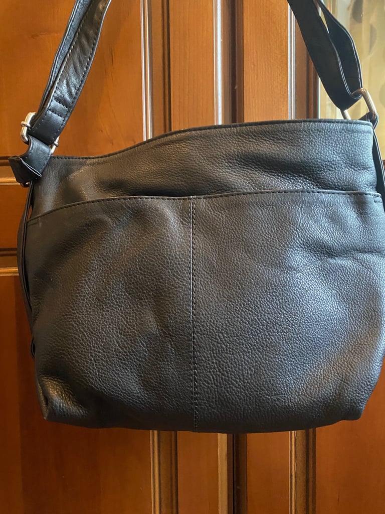 Pavers leather bag