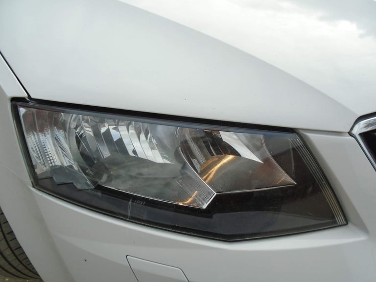 2015 Skoda Octavia 1.6 TDI Elegance Euro 5 (s/s) 5dr Diesel