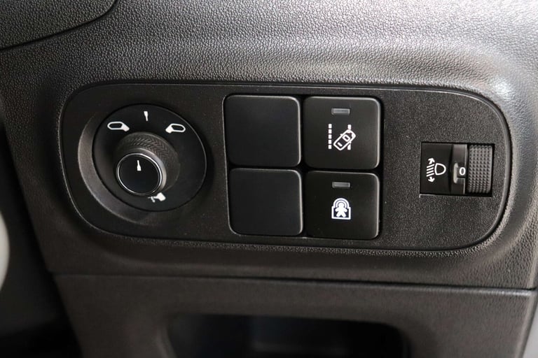 2018 Citroen C3 1.2 PureTech 82 Flair Nav Edition 5dr HATCHBACK PETROL Manual