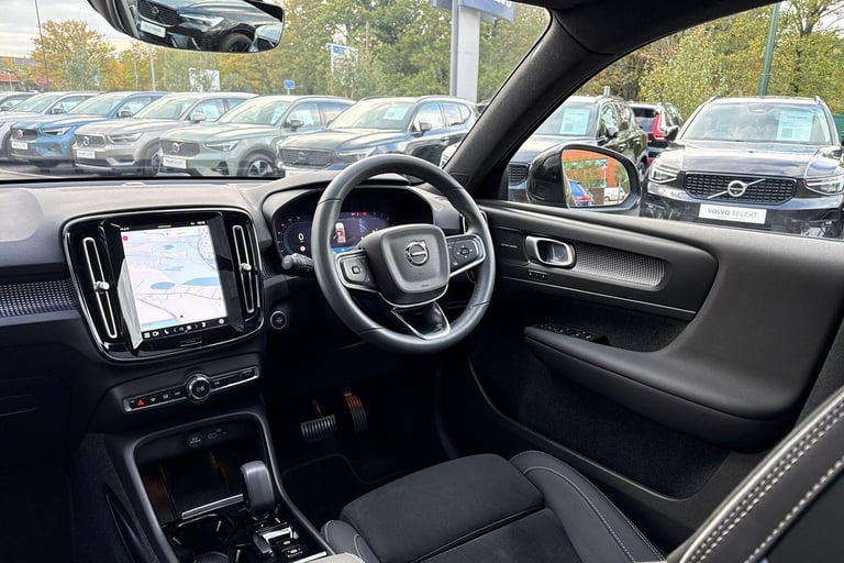 2022 Volvo XC40 2.0 B4 MHEV Ultimate SUV 5dr Petrol Hybrid DCT Auto Euro 6 (s/s) (197 ps) ESTATE ...