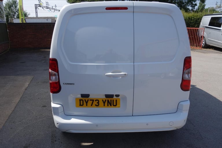 Vauxhall Combo 2300 1.5 Turbo D 100ps H1 Pro Van DIESEL MANUAL 2023/73