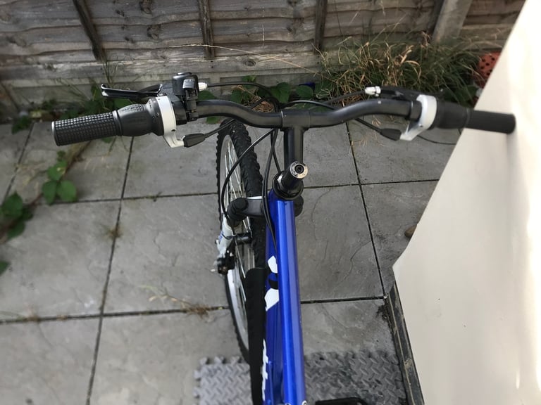 Full suspension mounting bike
