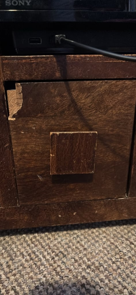 Tv unit
