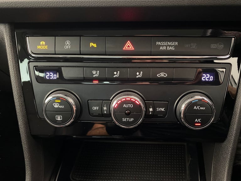 2018 SEAT Leon 1.5 TSI EVO FR Hatchback 5dr Petrol Manual Euro 6 (s/s) (130 ps) - PARK SEN Hatchb...