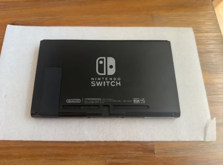 Nintendo Switch V-2 MOD with incredible games and accessories