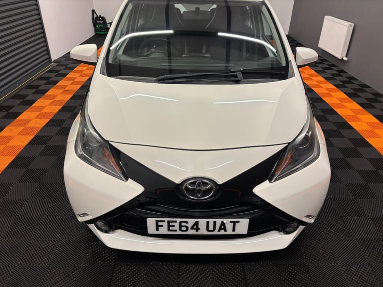 2014 Toyota AYGO 1.0 VVT-i X-Pression 5dr x-shift HATCHBACK Petrol Manual