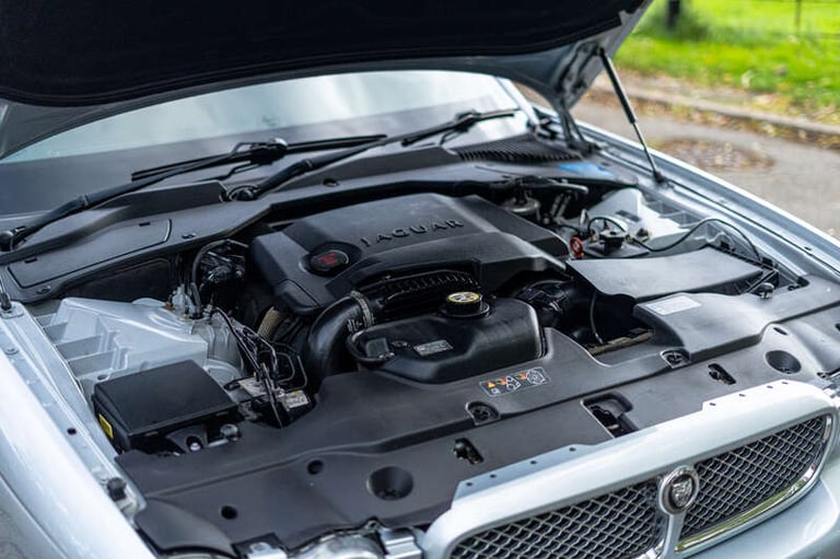 2007 Jaguar XJ XJ 2.7 TDVi Sovereign 4dr Auto SALOON DIESEL Automatic