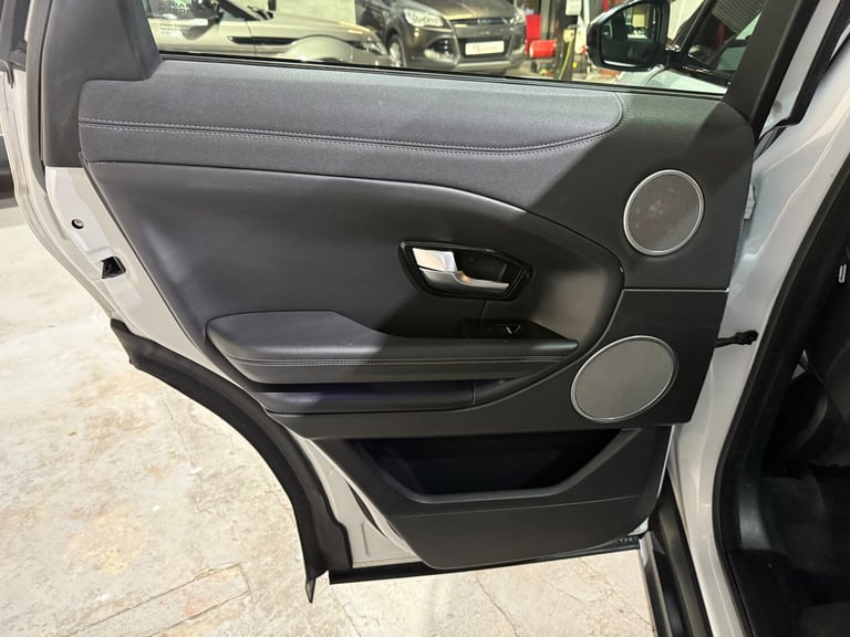 2017 Land Rover Range Rover Evoque 2.0 TD4 HSE Dynamic SUV 5dr Diesel Auto 4WD