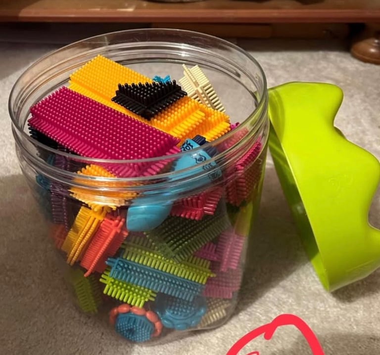 Stickle Bricks/ Bristle Blocks Excellent condition 