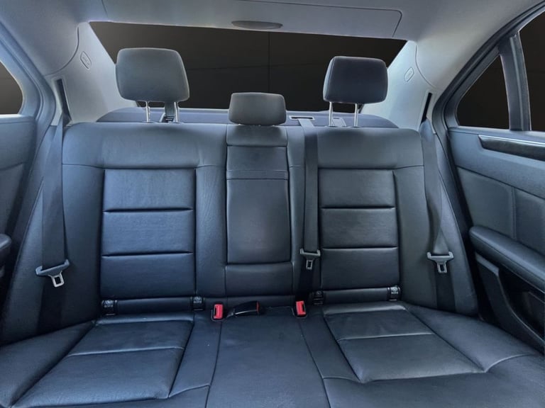 2011 Mercedes-Benz E Class 3.0 E350 CDI V6 BlueEfficiency Avantgarde Edition 125 Saloon 4dr Diese...