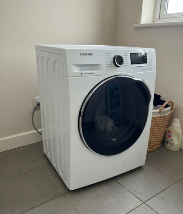image for 9/6 kg Samsung washer dryer for £150