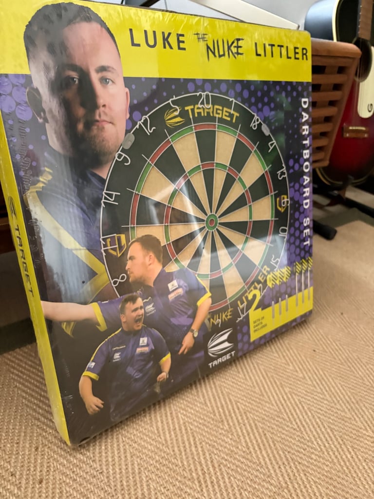 Target Luke Littler Dartboard Set 