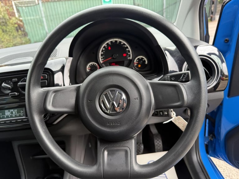 2014 Volkswagen up! 1.0 Move Up 3dr HATCHBACK PETROL Manual