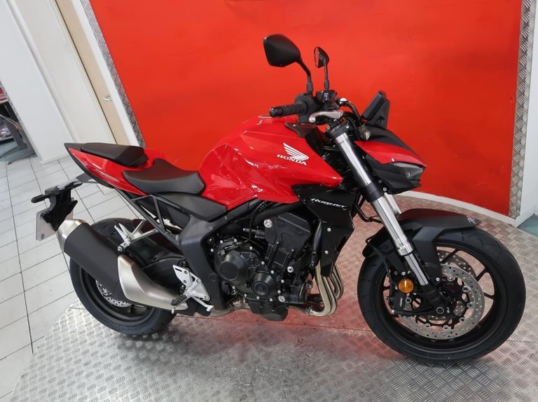Brand new 2025 Honda CB1000 Hornet