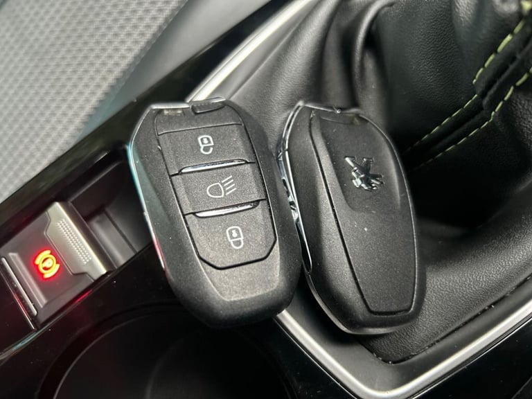 2021 Peugeot 2008 1.2 PureTech GT SUV 5dr Petrol Manual Euro 6 (s/s) (130 ps) HATCHBACK Petrol Ma...