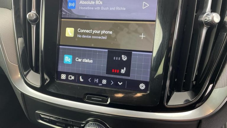 2022 Volvo V60 Recharge Plus T6 AWD plug-in hybrid Electric/Petrol Dark Automatic Estate Hybrid A...