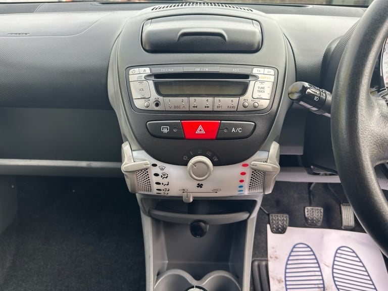 2011 Toyota AYGO 1.0 VVT-i Go Hatchback 5dr Petrol Manual Euro 5 (67 ps) Hatchback Petrol Manual