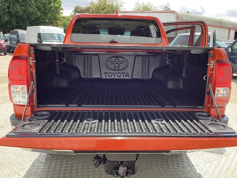 2022 Toyota Hilux D-4D Icon 4X4 D/C A/C Euro 6 Pickup Diesel Manual