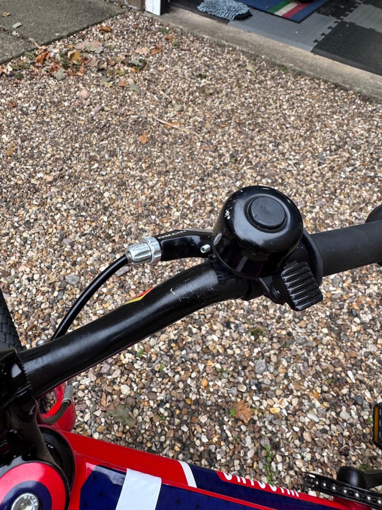 Wiggins Macon 16 inch kids bike