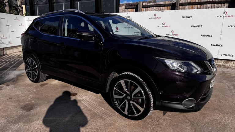 2015 Nissan Qashqai 1.6 dCi Tekna 5dr Xtronic HATCHBACK DIESEL Automatic
