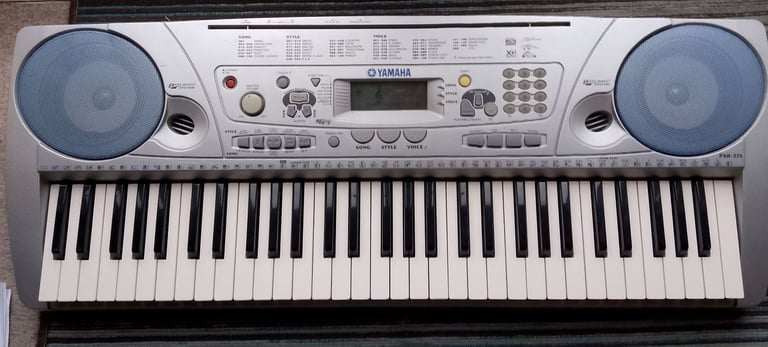 Yamaha PSR-275 electric piano keyboard