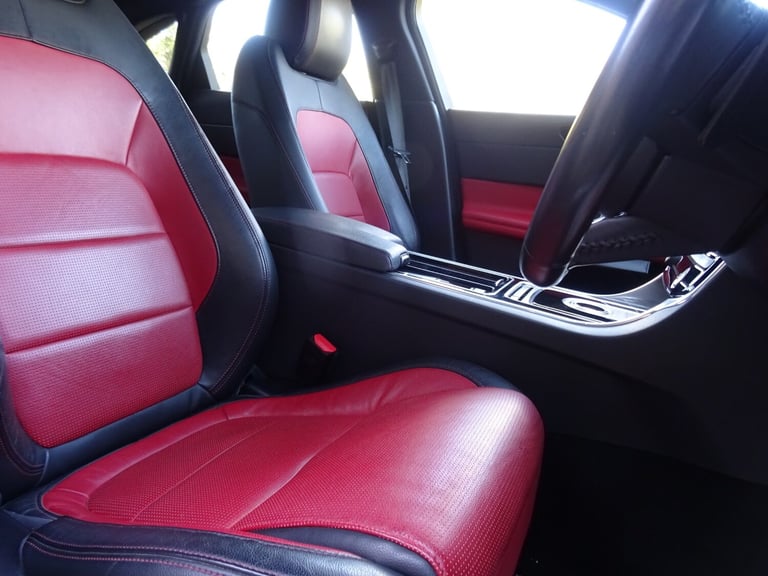 2015 Jaguar XF 2.0d [180] R-Sport 4dr Automatic **LOW MILEAGE*ONLY 15500 MILES FROM NEW** SALOON ...