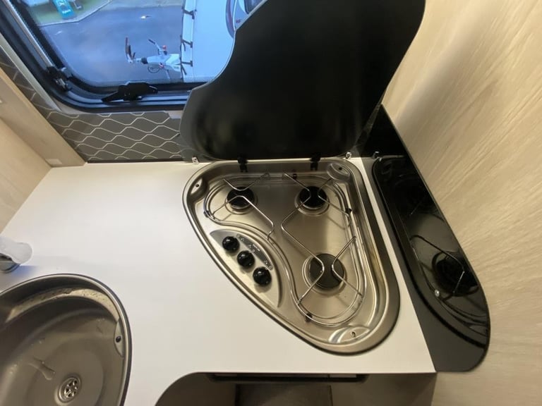 2022 AUTO-TRAIL F-LINE F-74 LUXURY MOTORHOME