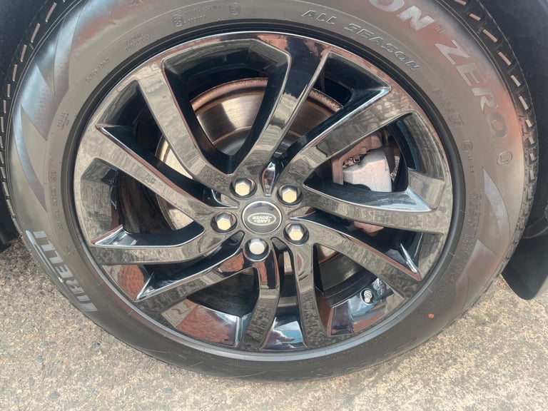 2020 Land Rover Discovery 3.0 SD V6 Landmark Edition Auto 4WD Euro 6 (s/s) 5dr ESTATE Diesel Auto...