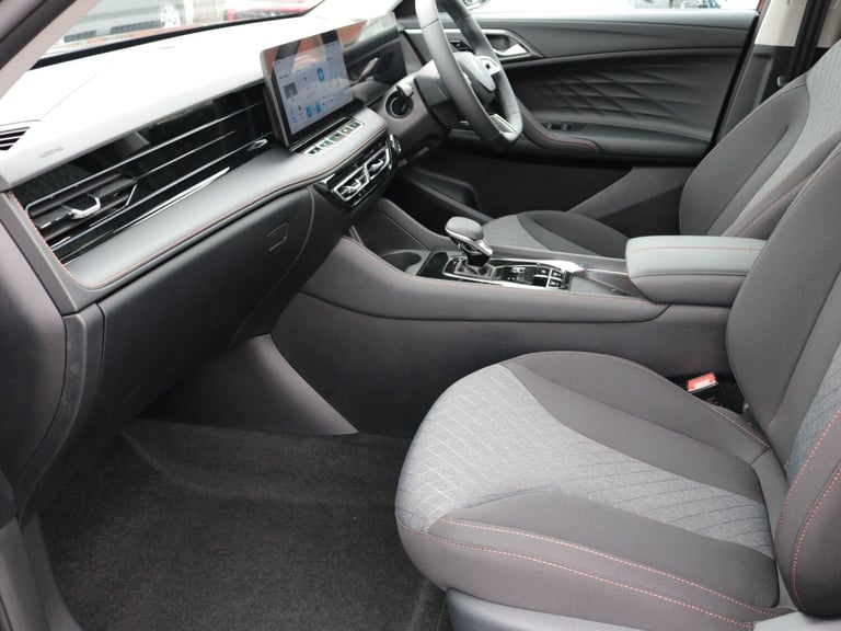 2025 MG MG HS 1.5 T-GDI Hybrid+ SE 5dr Auto ESTATE PETROL/ELECTRIC Automatic