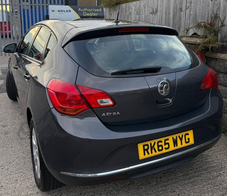 2015 Vauxhall Astra 1.6 CDTi ecoFLEX 94g Design Euro 6 (s/s) 5dr HATCHBACK Diesel Manual