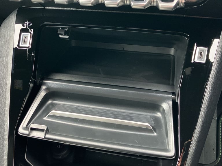 2025 Peugeot 2008 1.2 Hybrid 145 GT 5dr e-DSC6 Estate Automatic