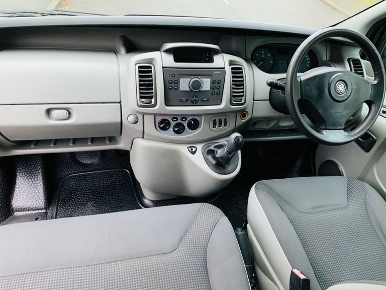 2008 2.0 Vauxhall Vivaro LWB MINIBUS COMBI VAN 152K miles MOT till 12/2023 like Trafic Primastar