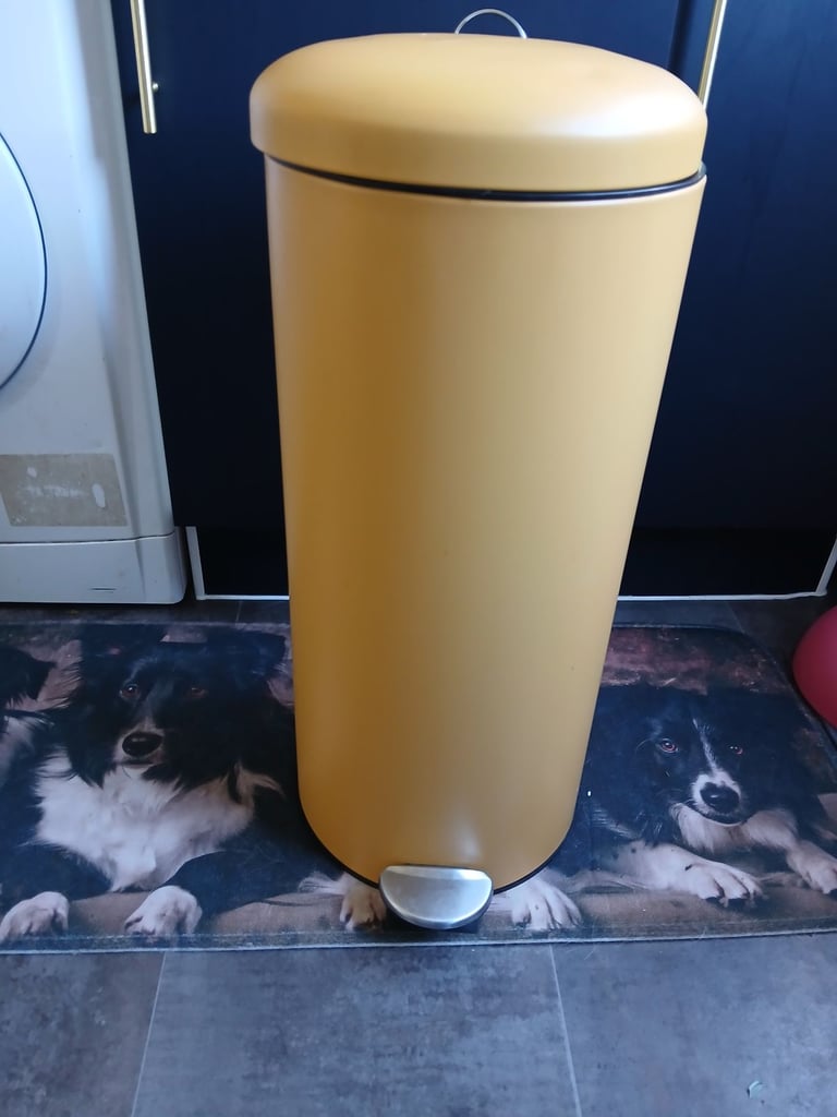 image for Kitchen bin yellow 30 litre Tunbridge Wells 