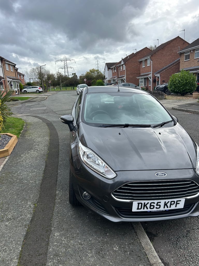 Ford, FIESTA, Hatchback, 2015, Manual, 1241 (cc), 3 doors