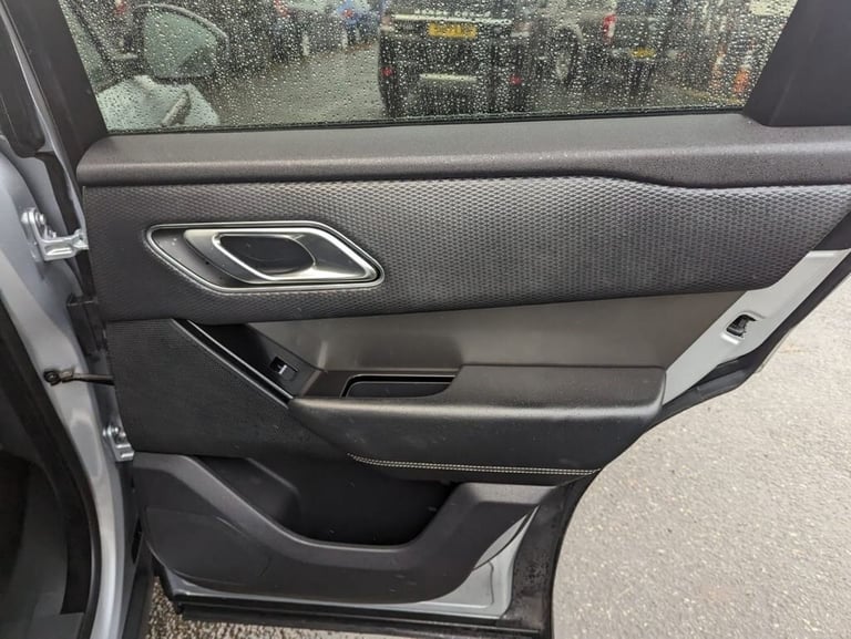 2018 Land Rover Range Rover Velar 2.0 S 5d 177 BHP Estate Diesel Automatic