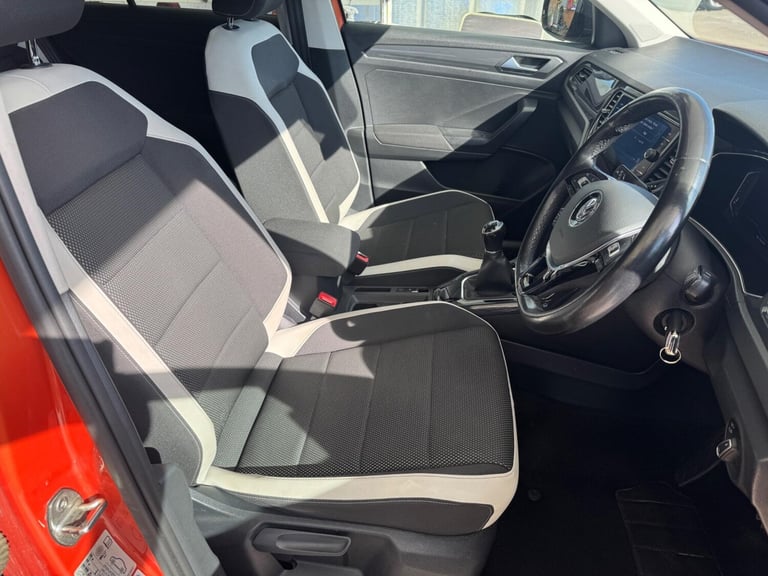 2018 Volkswagen T-Roc 1.5 TSI EVO SEL Euro 6 (s/s) 5dr HATCHBACK Petrol Manual