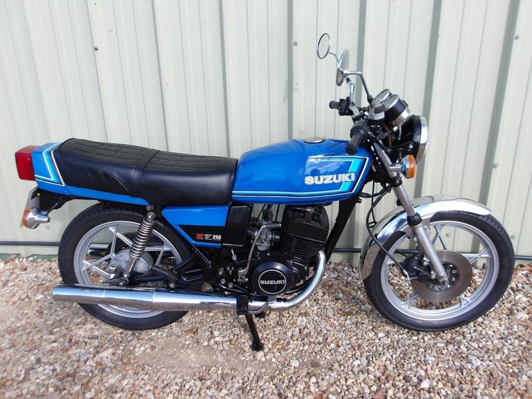 image for Suzuki GT250 X7 1980 Classic 2 Stroke, Tax & Mot Exempt, * UK Delivery *