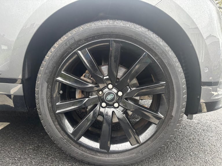 2019 Land Rover Range Rover Velar 2.0 D180 R-Dynamic SE Auto 4WD Euro 6 (s/s) 5dr ESTATE Diesel A...