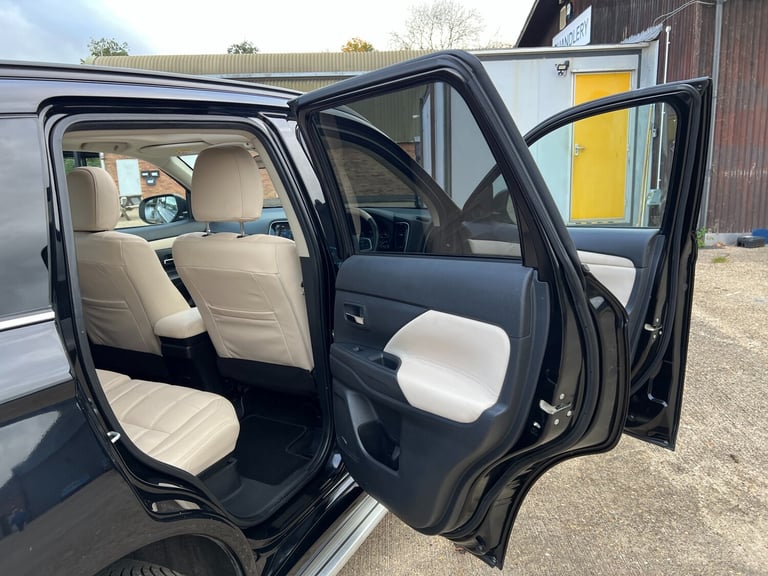 2015 Mitsubishi Outlander 2.0 PHEV GX5h 5dr Auto ESTATE Petrol Parallel Phev Automatic