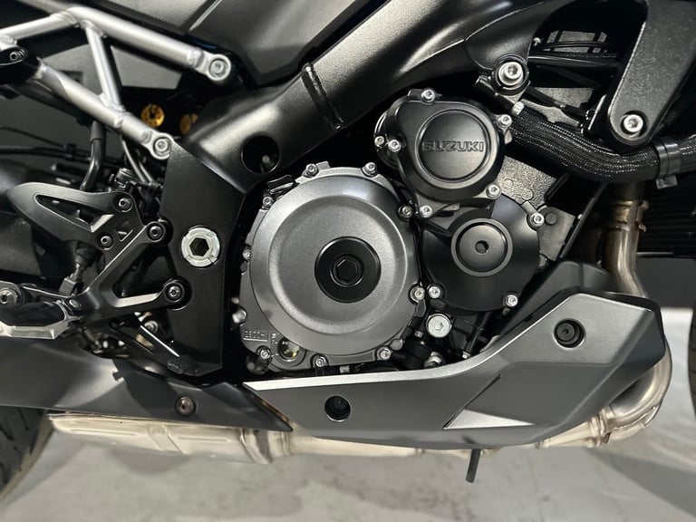 2024/73 Suzuki GSX S1000GX Motorcycle 