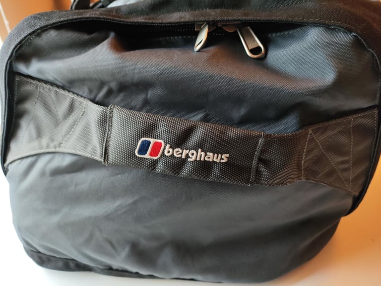 Berghaus 110 Litre Mule Wheeled Holdall bag