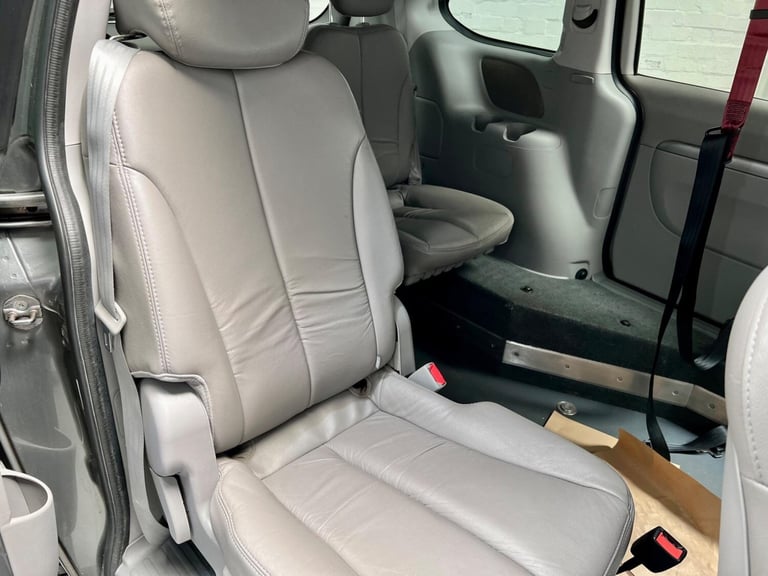 2010 Kia Sedona 2.2 CRDi 3 5dr MPV Diesel Manual