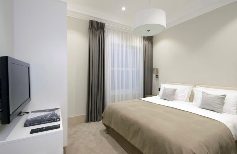 Knightsbridge - SW3 One Bedroom Apartment Short Term Lets  £1673 per week 