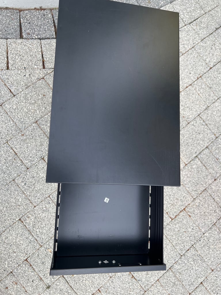 Next stationary cabinets