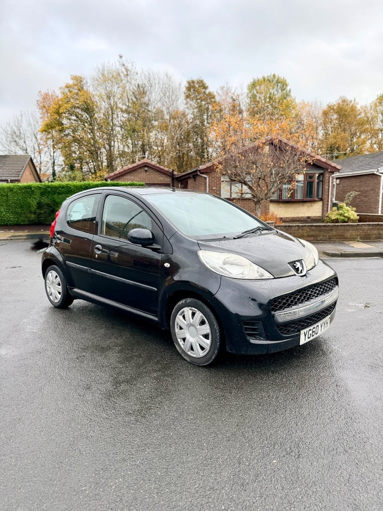 image for Peugeot 107 HUGE FSH PRISTINE